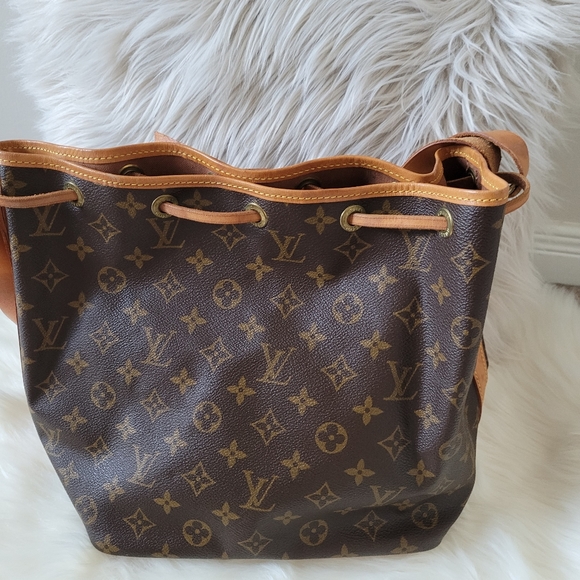 Authentic Louis Vuitton Petite Noe - Picture 11 of 11